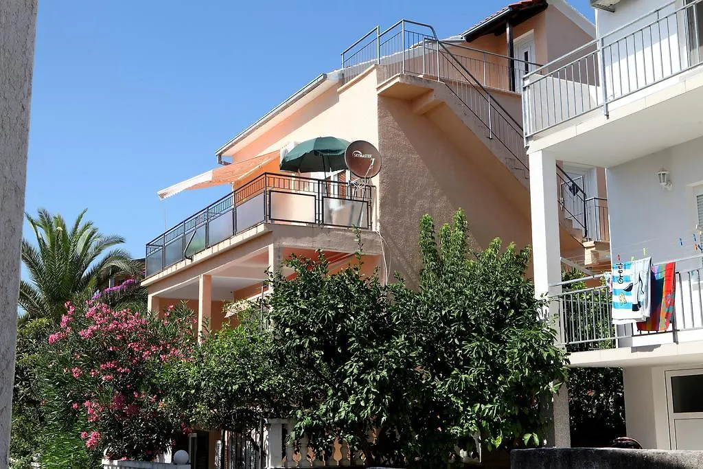 Apartments Jasmin Trogir Horvátország
