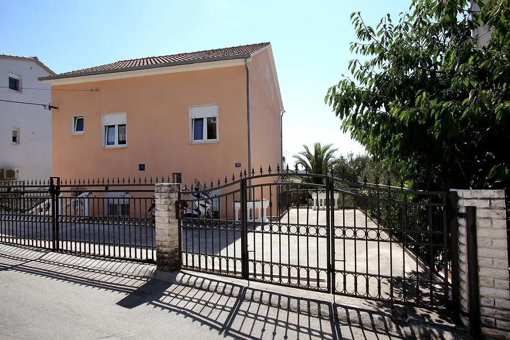 Apartments Jasmin Trogir 0*,  Horvátország