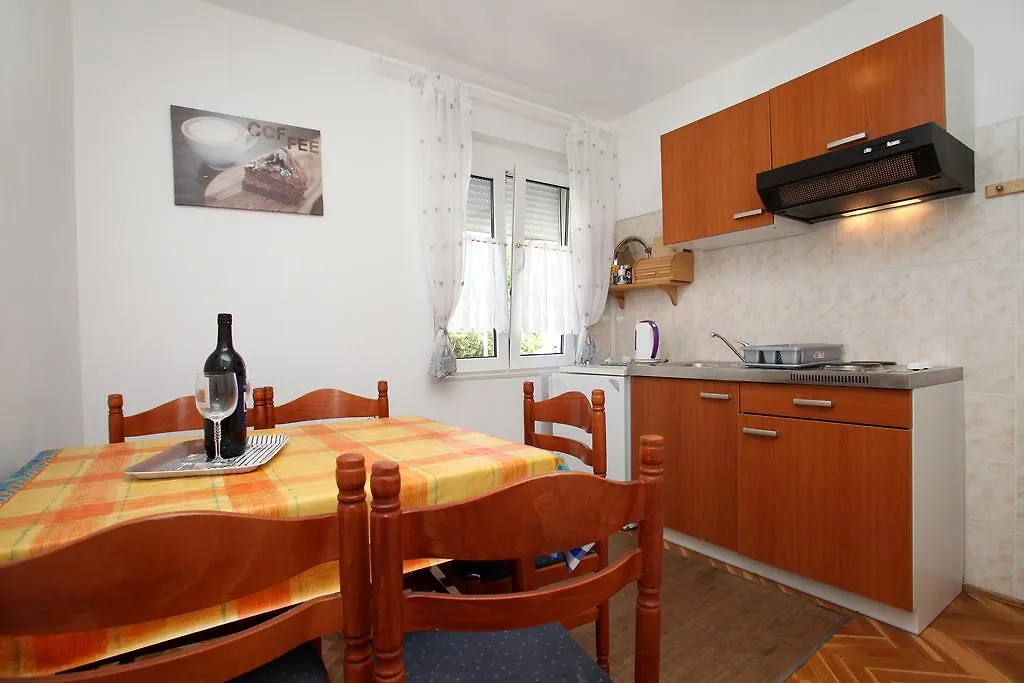 Apartments Jasmin Trogir Horvátország
